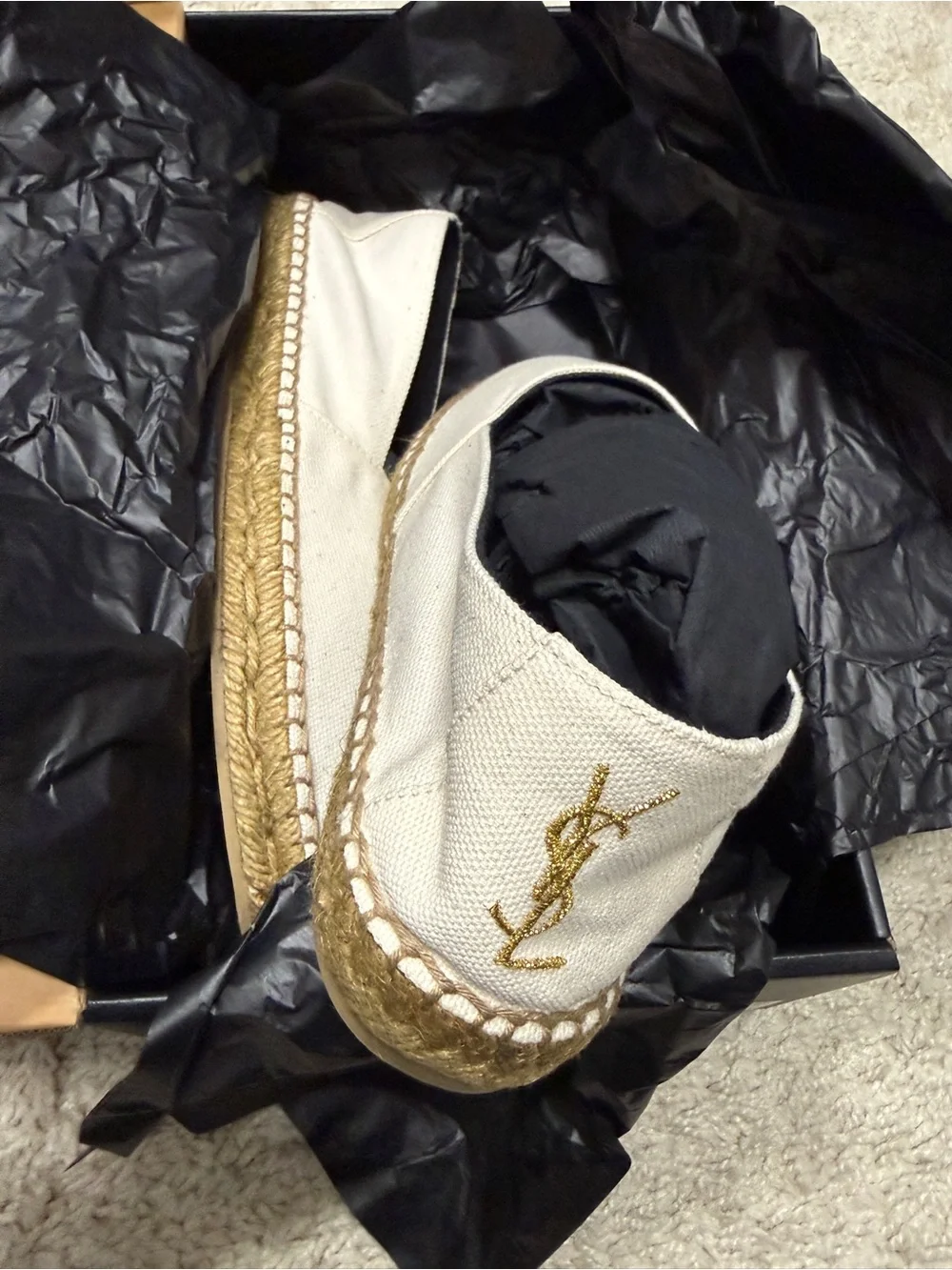 Yves Saint Laurent authentic new